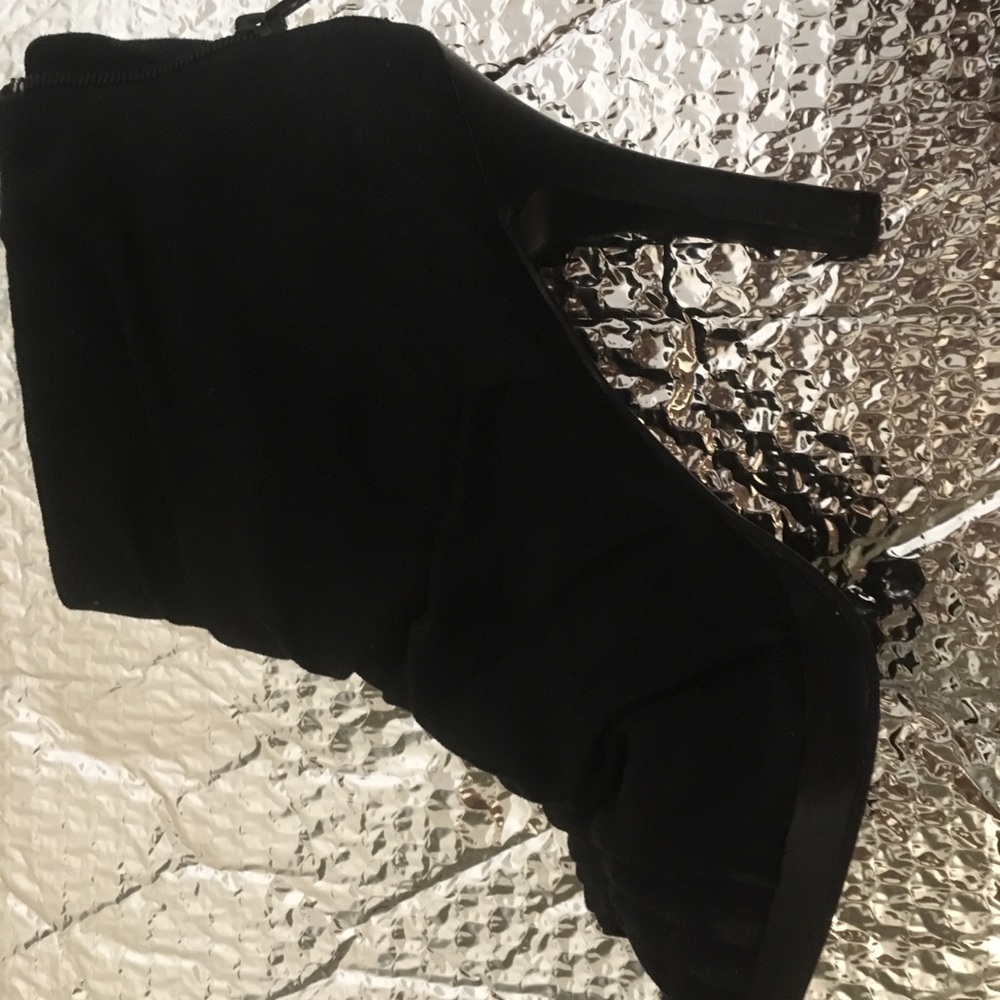 Fioni (Payless) Open-Toe Booties